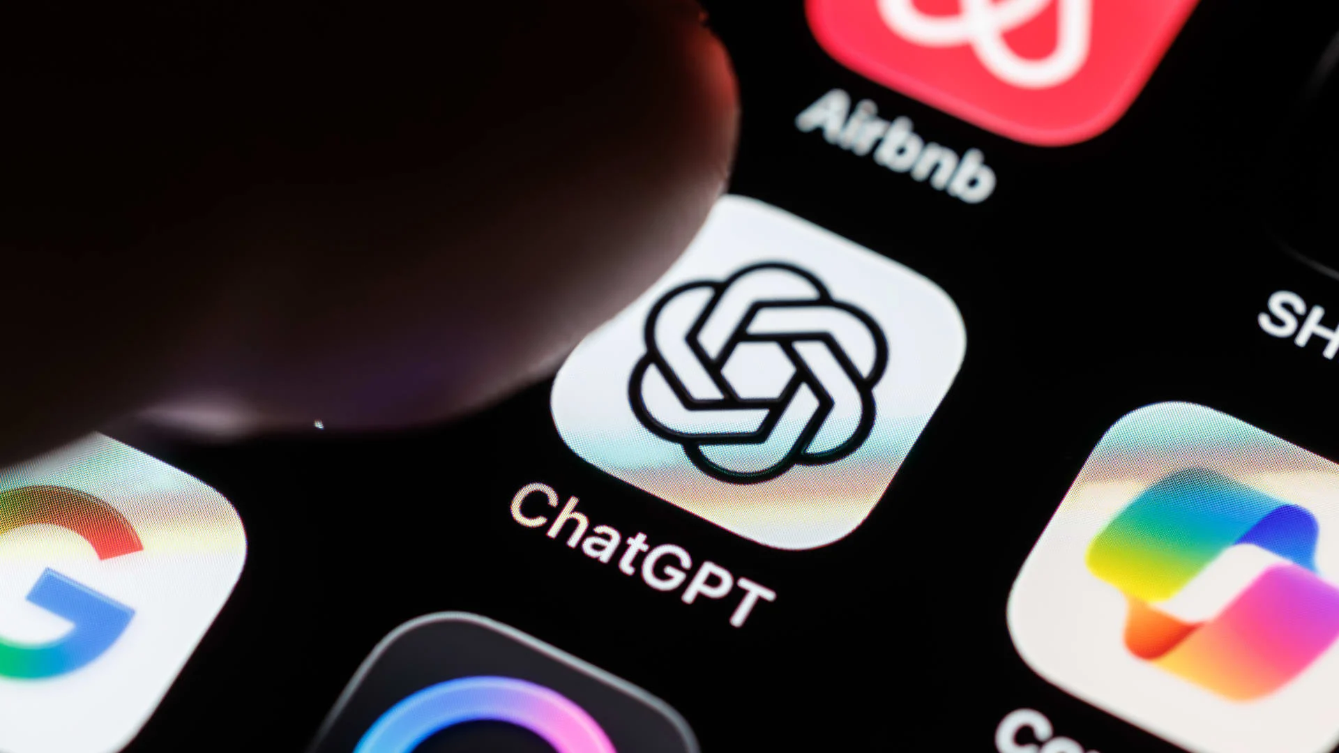 Реклама в ChatGPT: индустрия в ожидании, но внедрение вызывает вопросы