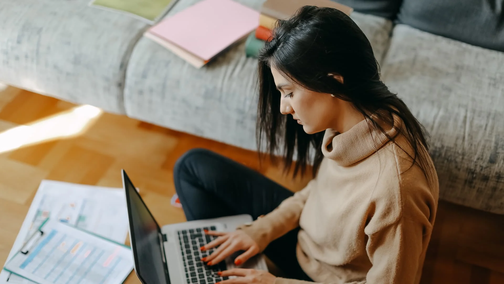 Эпоха ИИ: как компании повышают продуктивность и что это значит для сотрудников