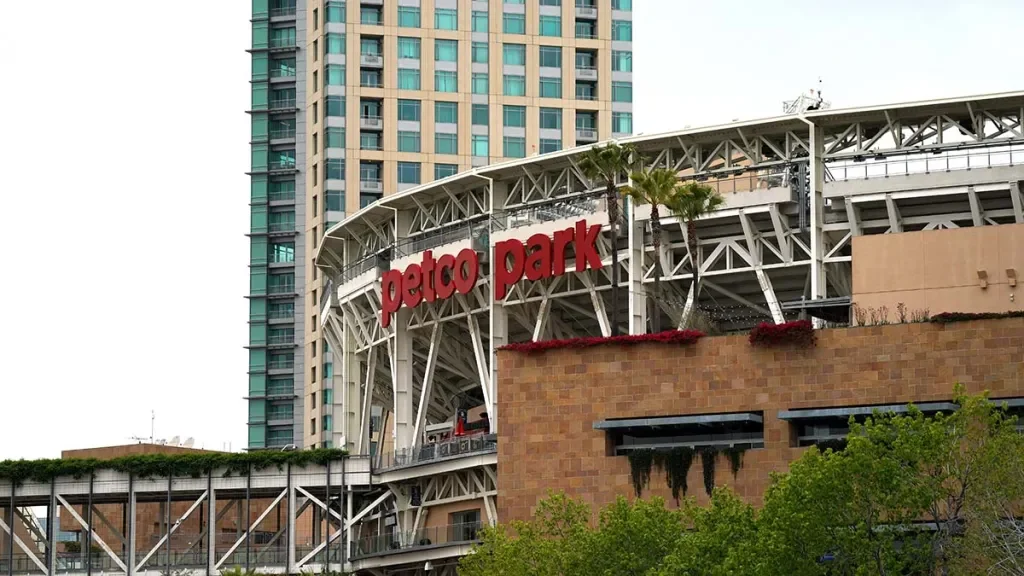 Отчёт: Petco Park приносит экономике Сан-Диего почти $1 млрд