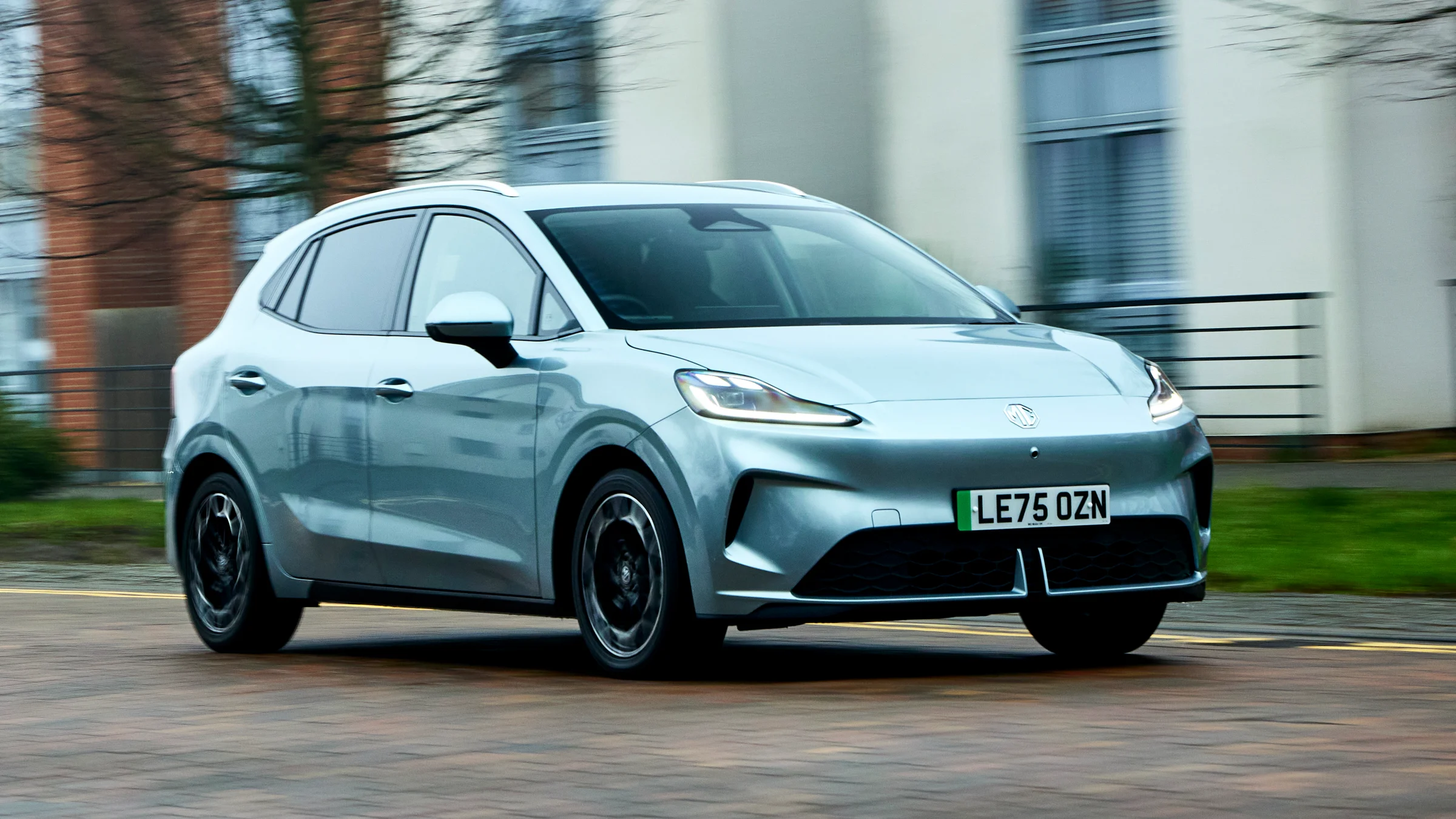 Китайский автопром в 2025 году: 56% дилеров понесли убытки из-за ценовой войны