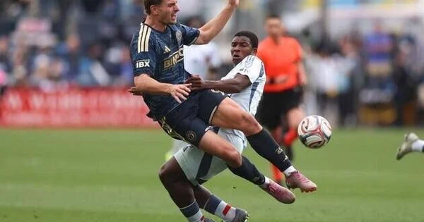 Победа Chicago Fire на выезде: Union остаются в подвале Восточной конференции