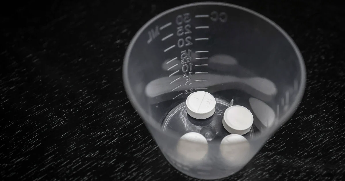 В Джорджии женщине предъявлено обвинение в убийстве за использование таблеток для аборта