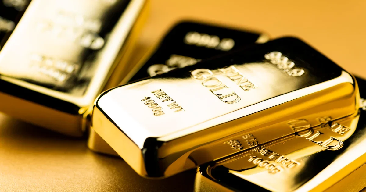 Падение цены золота на 13%: анализируем причины и возможности для инвесторов