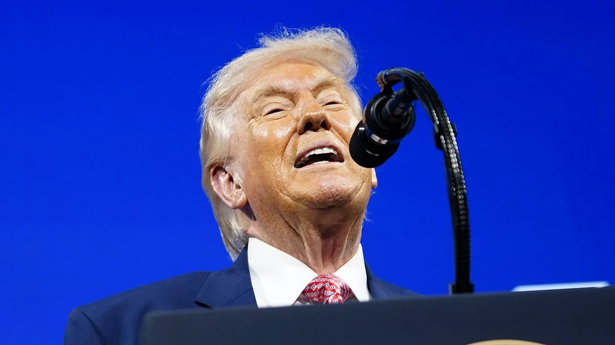 Трамп предложил переименовать Ормузский пролив в свою честь