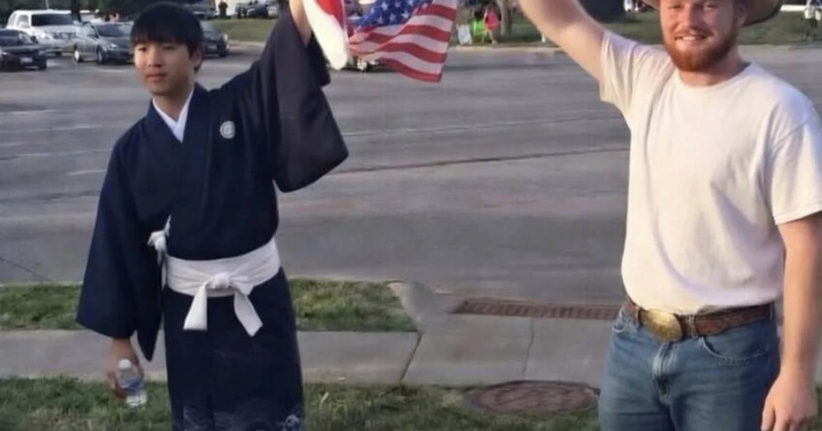 Японо-американское братство: как соцсети двух стран затмили протесты