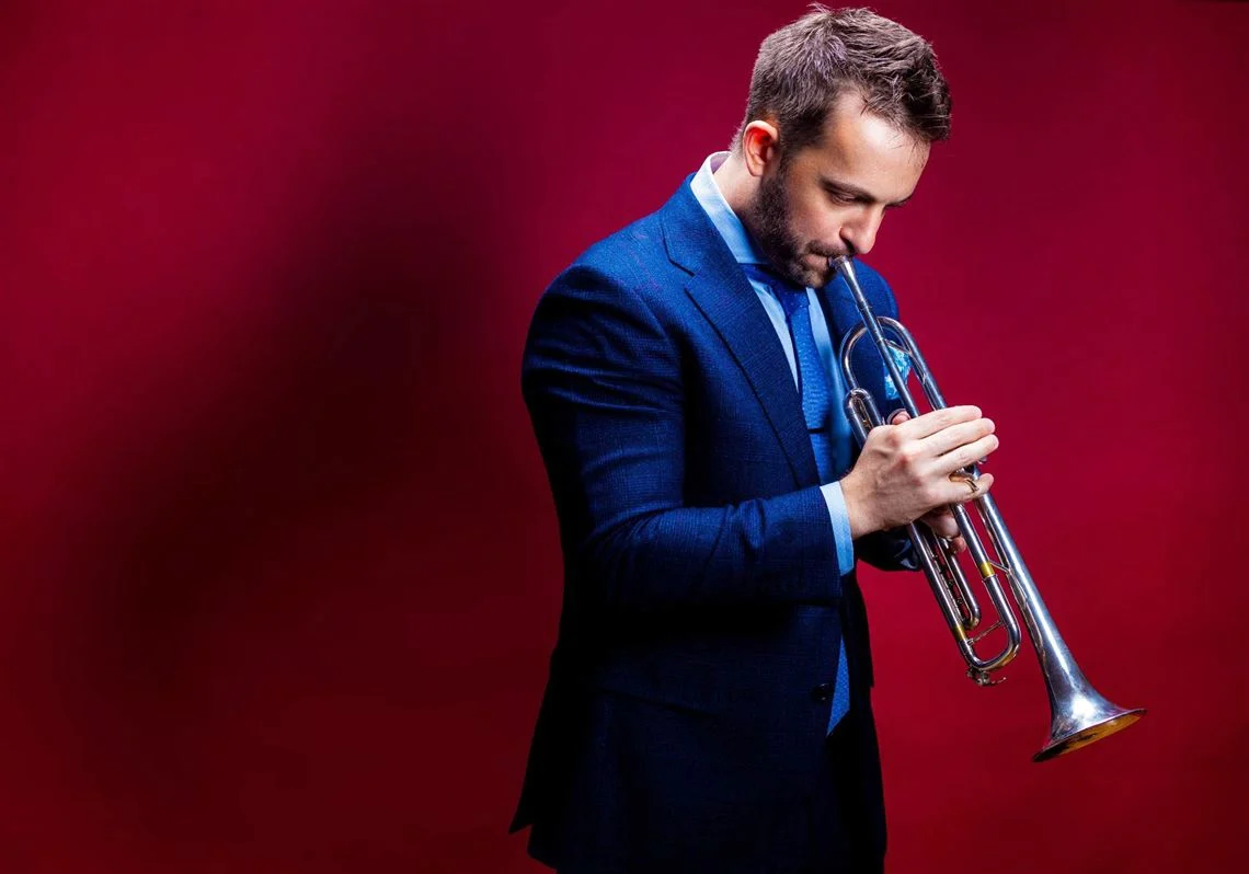 Билли Бенак отмечает 40-й сезон MCG Jazz в рамках спортивного контекста