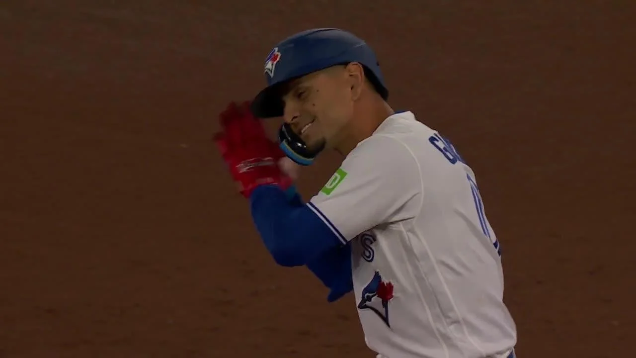 Победный удар Хименеса в девятом иннинге принес победу Торонто над Оклендом