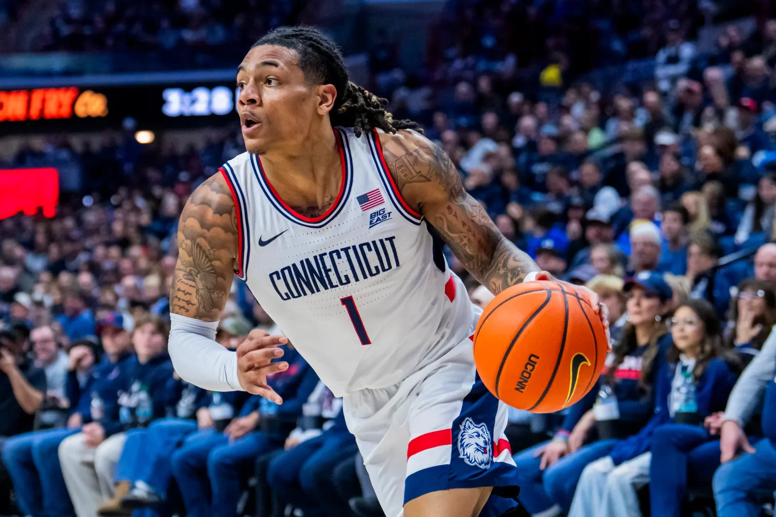 UConn против Furman: как смотреть матч 1/64 финала NCAA Tournament 2026