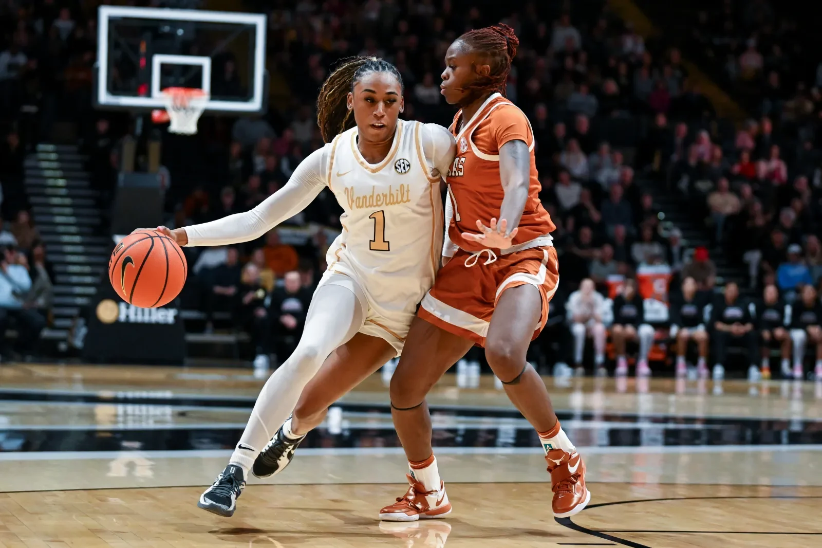 Как бесплатно смотреть женский турнир NCAA 2026: трансляции и расписание