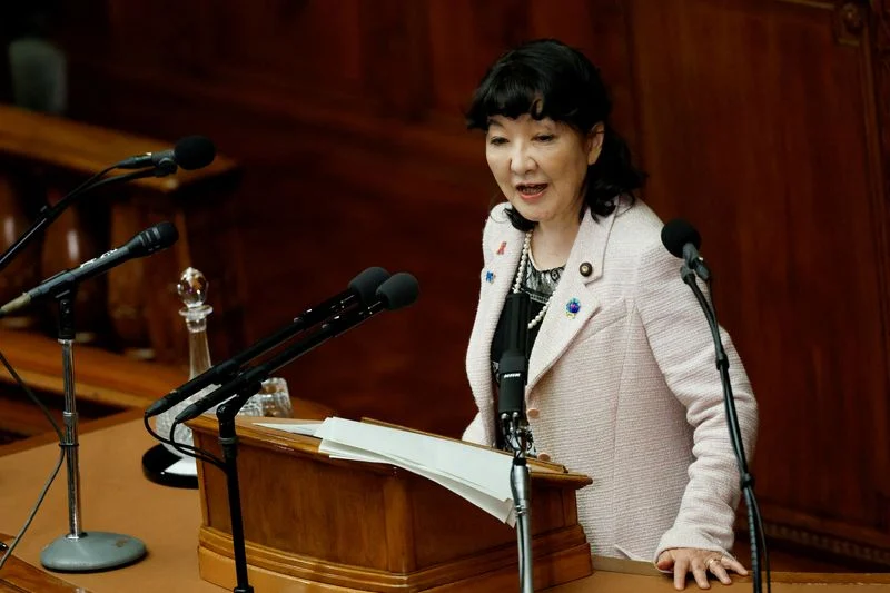 Япония впервые с начала войны на Ближнем Востоке назвала падение иены спекулятивным