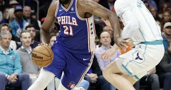 «Филадельфия» прерывает победную серию «Шарлотт» благодаря Эмбииду и камбэку