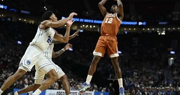 Техас обыграл BYU в матче NCAA: 79-71 благодаря Вокетайтису и Марку