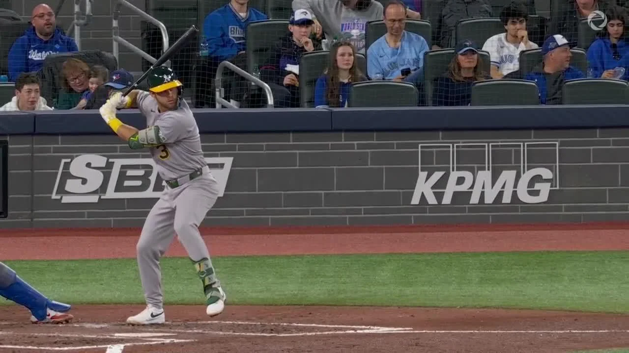 «Торонто» завершил сухую серию против «Окленда»: Спрингер, Окамото и Санчес отправили мячи за забор