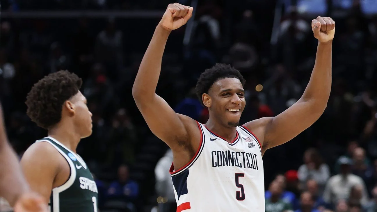 Коннектикут в напряженном матче обыграл Мичиган Стейт и вышел в Elite Eight