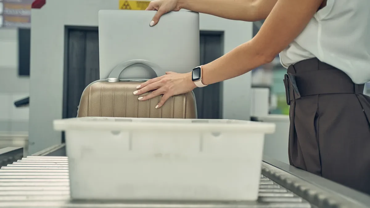 Как правильно упаковать ручную кладь: советы для быстрого прохождения контроля