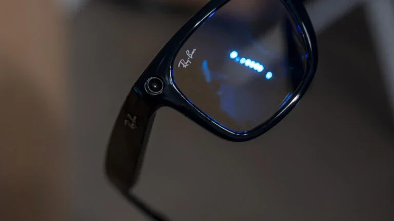 Сенаторы требуют от Meta объяснений по распознаванию лиц в умных очках