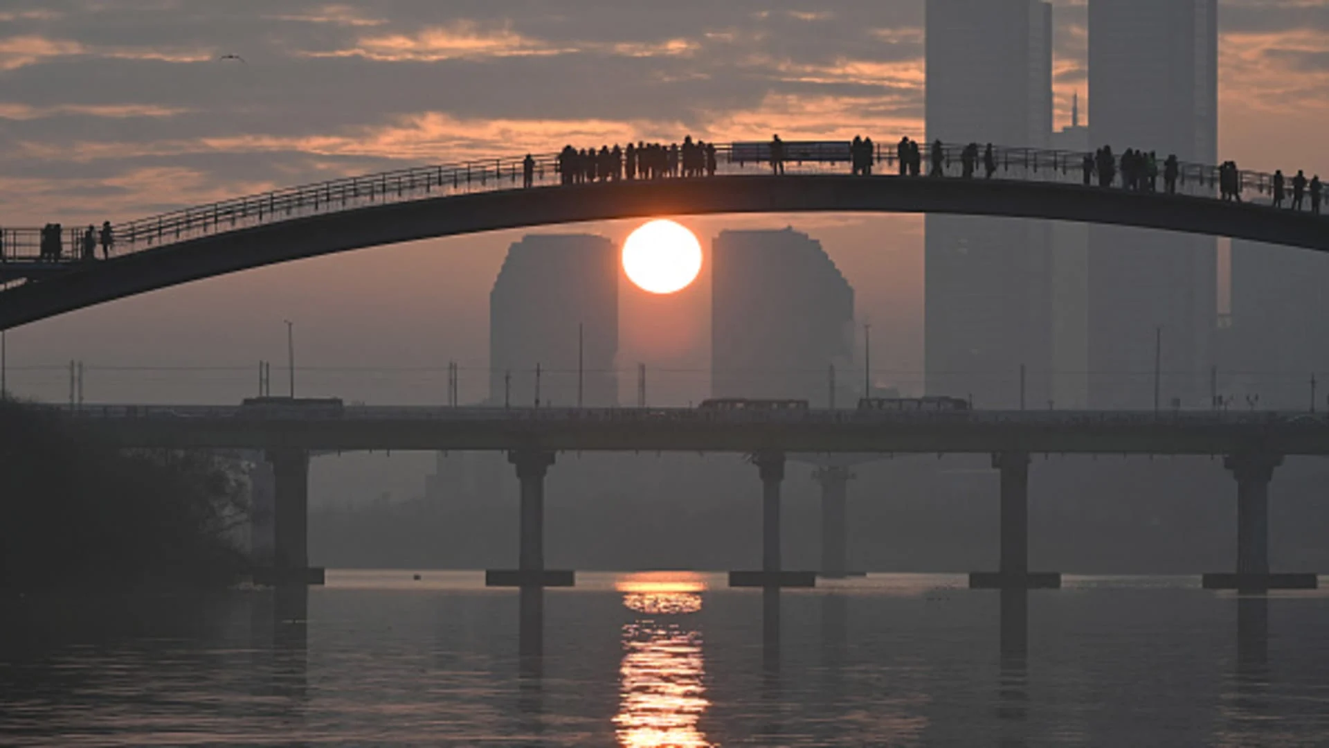 Азиатские рынки готовятся к роску на фоне ожидания речи Трампа по Ирану