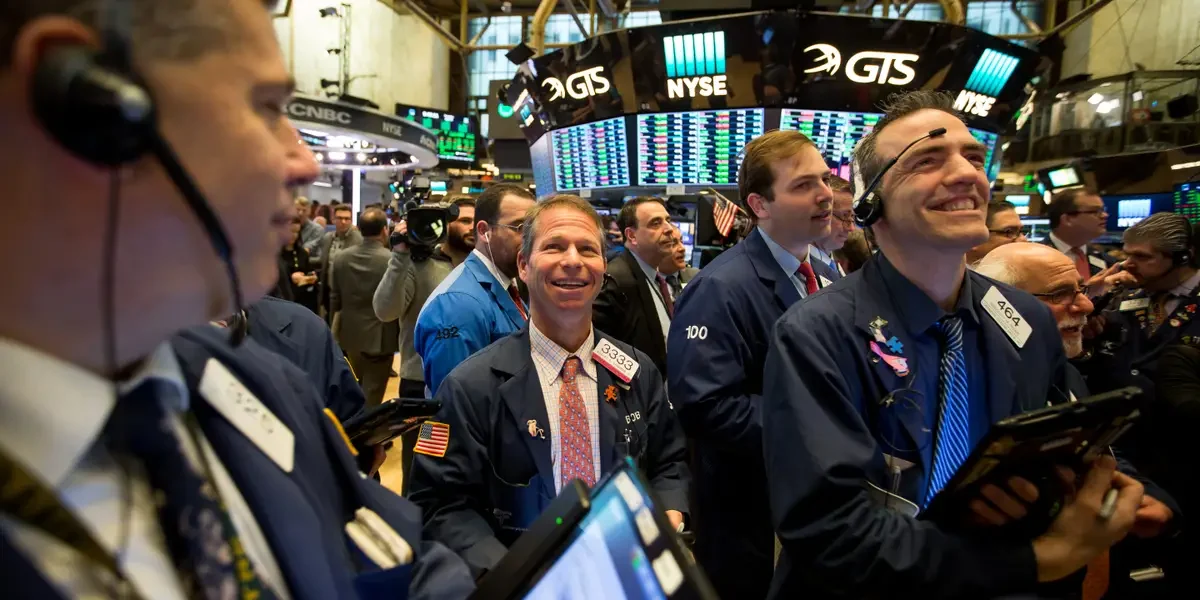 Сейчас идеальное время для покупки акций ИИ из «Великолепной семерки» — стратег