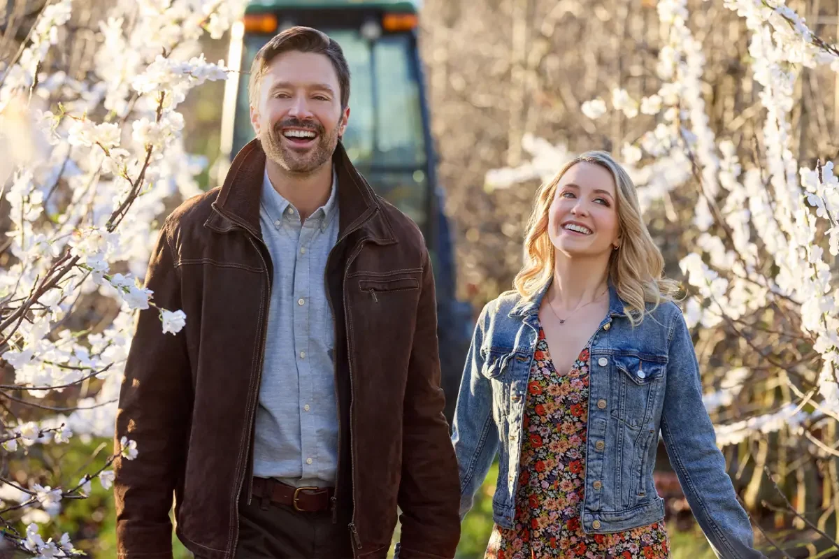 «Сезон цветения»: гид по актёрскому составу новой весенней ромкомы Hallmark