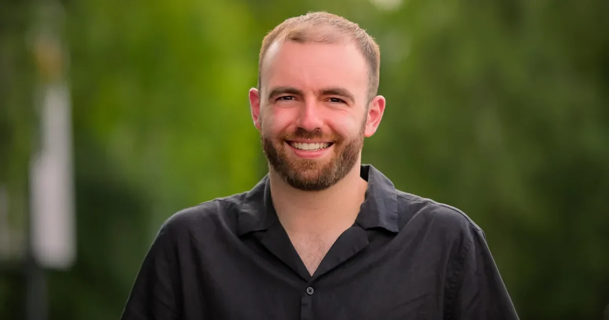 Коннор Томлинсон покидает «Любовь на спектре» после неожиданного расставания в 4 сезоне