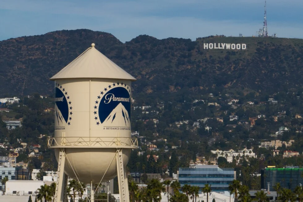 Голливуд против мегасделки: звёзды выступили против слияния Paramount и Warner Bros.
