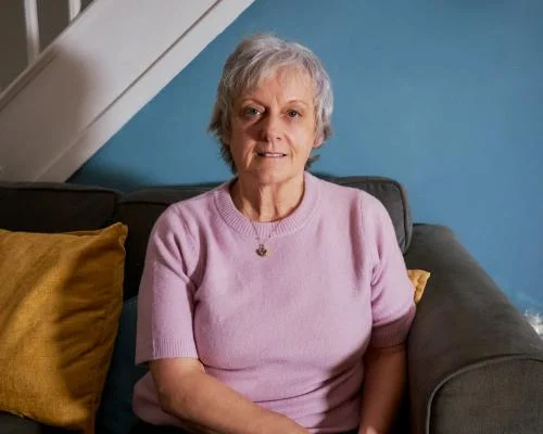 «Хочу снова чувствовать себя собой»: женщины годами ждут реконструкции груди после пандемии