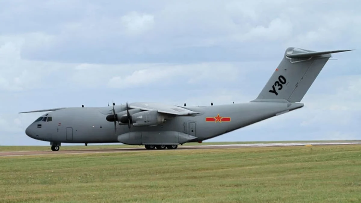 Китайский транспортный самолет Y-30: новая эра тактической авиации