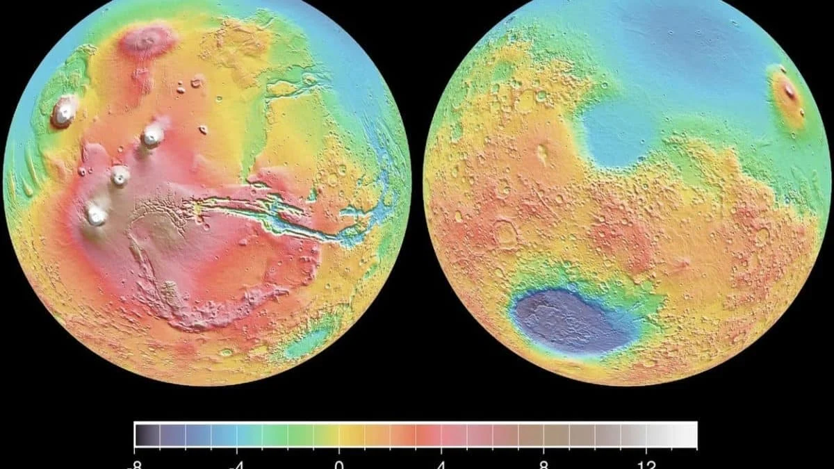 Древний спутник Марса мог сформировать уникальный рельеф планеты
