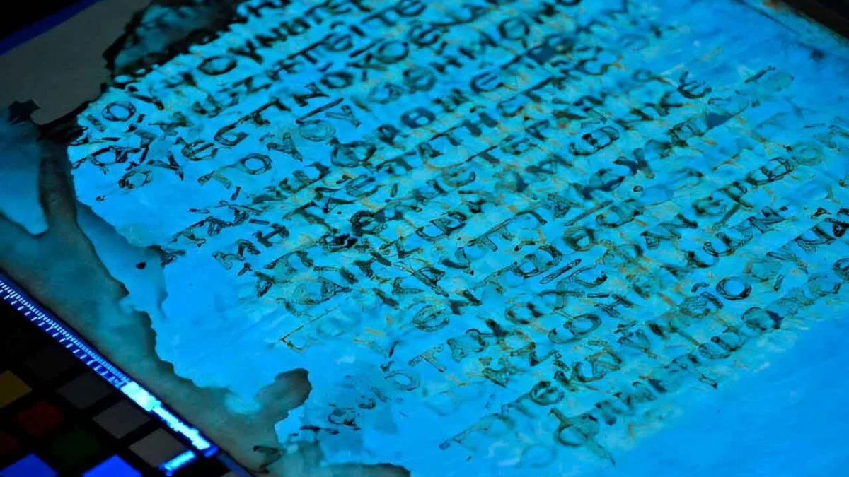 Цифровые технологии вернули к жизни 42 страницы древней рукописи посланий апостола Павла