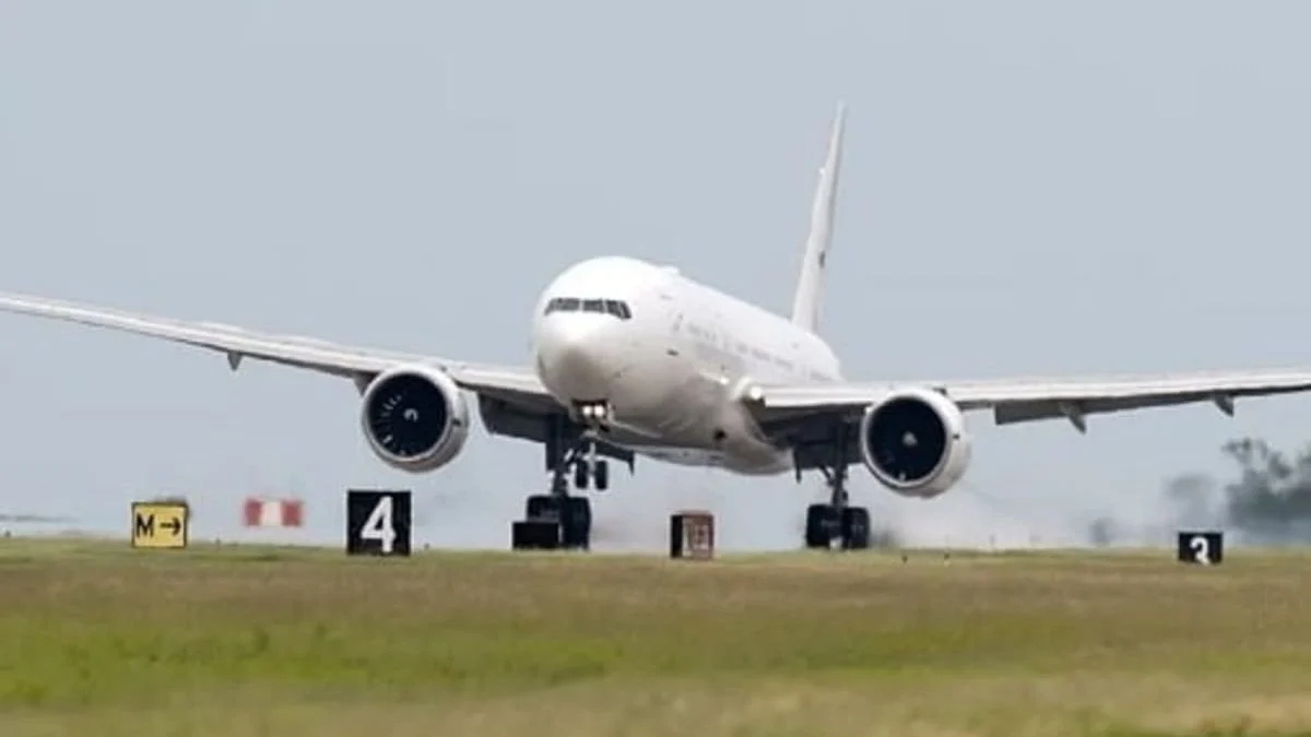 Новейшая летающая лаборатория NASA: Boeing 777-200ER сменил легендарный DC-8