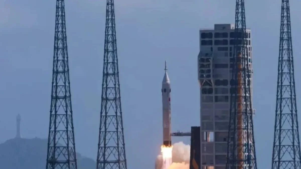 Китай готовится к запуску многоразовой ракеты Long March 10B после успешных заправочных испытаний