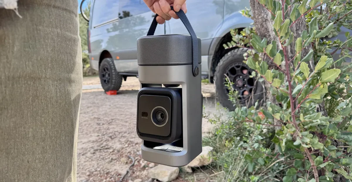 Anker Nebula P1: портативный проектор с отличным звуком, но без аккумулятора