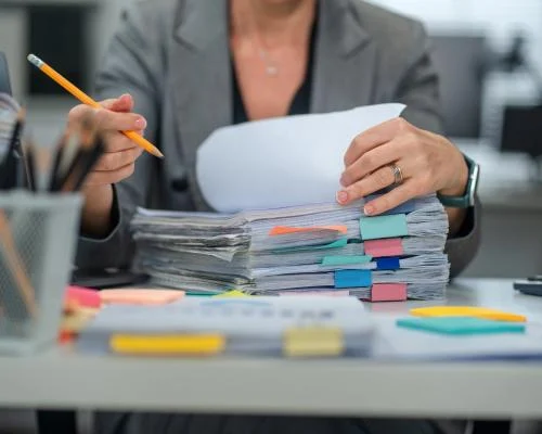 Работники тонут в «воркслопе»: как ИИ снижает продуктивность вместо обещанного роста