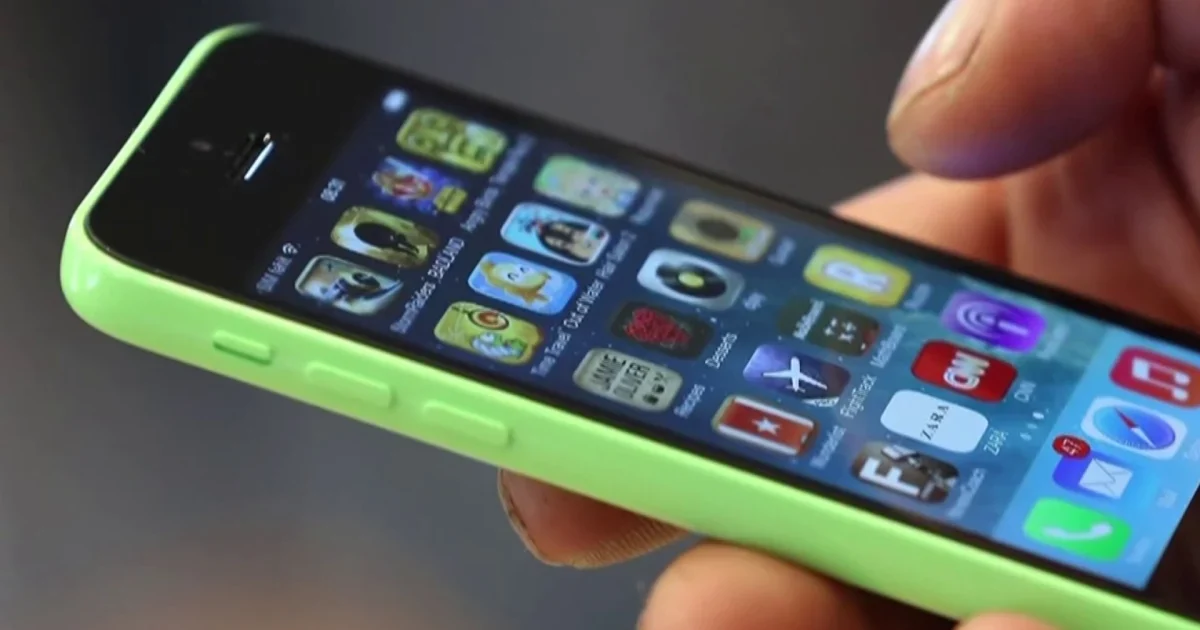 Поколение Z возвращает моду на iPhone 5c в социальных сетях