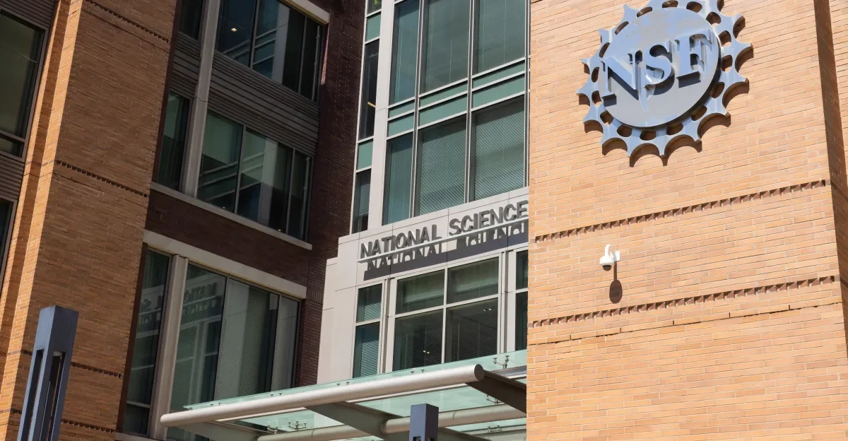 Трамп уволил весь Национальный научный совет, управляющий NSF