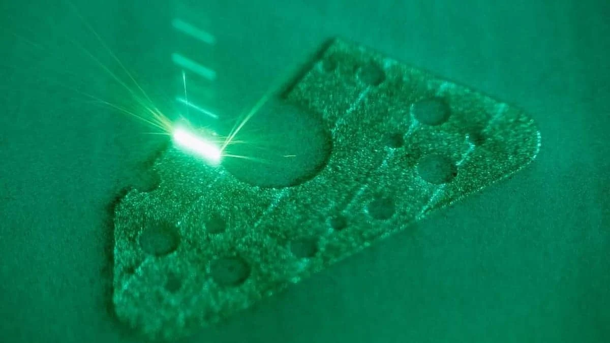 Китай испытал металлическую 3D-печать на орбите: шаг к космическому производству